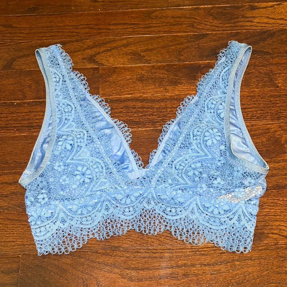 Victoria’s Secret Bralette - Picture 2 of 3